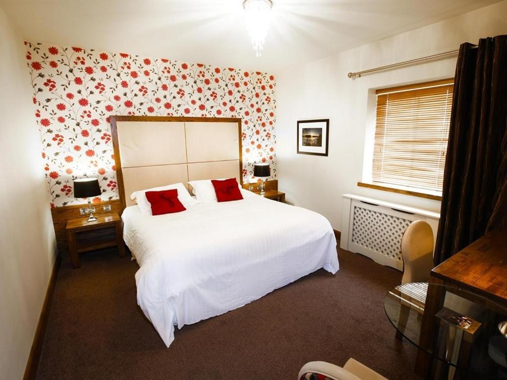 Customs House Country Inn Belcoo Exterior foto