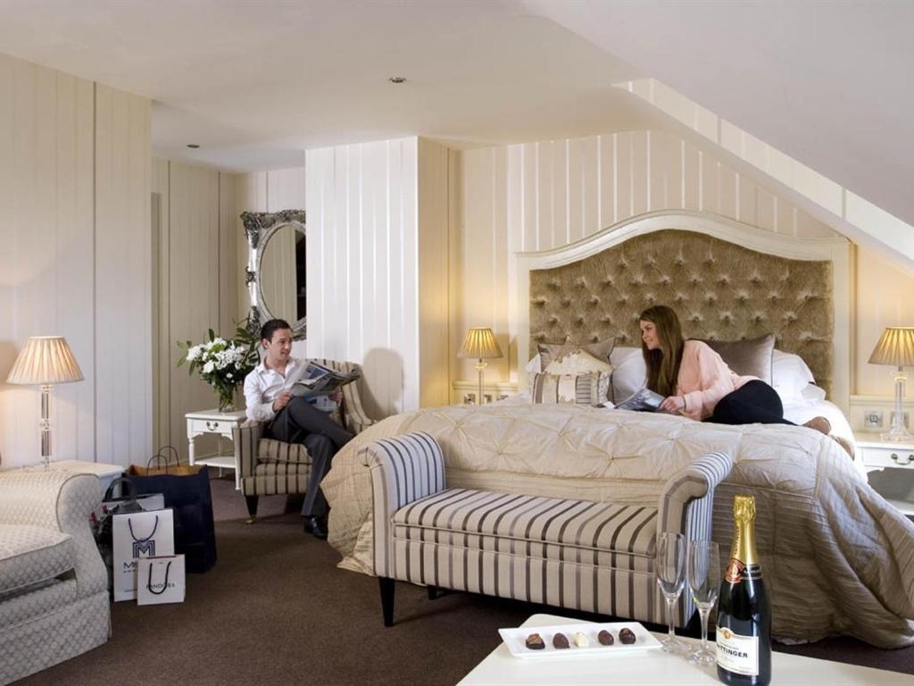 Customs House Country Inn Belcoo Quarto foto